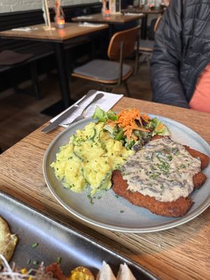   at SIGGIS v/gan dine & co. in Munich