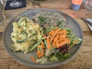 „Crispy"  at SIGGIS v/gan dine & co. in Munich