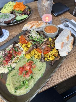 Famous Brunch  at SIGGIS v/gan dine & co. in Munich