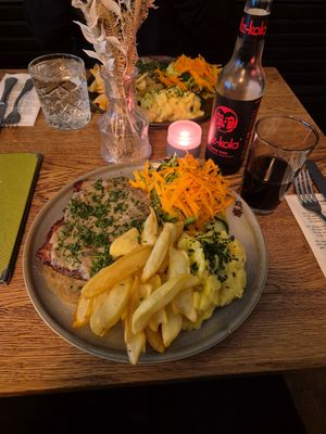  at SIGGIS v/gan dine & co. in Munich