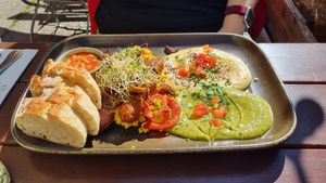 "Famous" 18,90€ at SIGGIS v/gan dine & co. in Munich