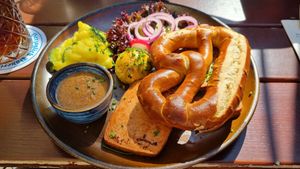 "Minga" 18,40 € at SIGGIS v/gan dine & co. in Munich