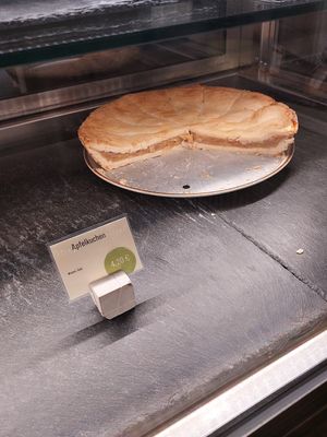  at SIGGIS v/gan dine & co. in Munich