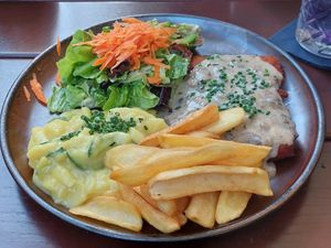 Schnitzel at SIGGIS v/gan dine & co. in Munich