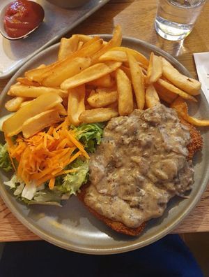 Schnitzel at SIGGIS v/gan dine & co. in Munich