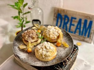 Schlemmen im SIGGIS ??
Ganz neu bei uns auf Wunsch der Chefin: Pudding-Taler ?? Vanille und Schoko!
 at SIGGIS v/gan dine & co. in Munich