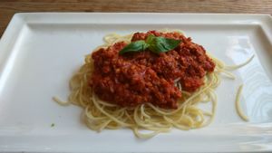 Spaghetti Bolognese at SIGGIS v/gan dine & co. in Munich