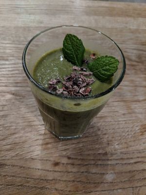 Green smoothie at SIGGIS v/gan dine & co. in Munich