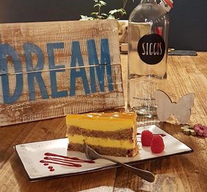 Yummy cakes😄:-) at SIGGIS v/gan dine & co. in Munich