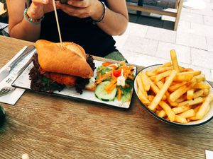 sandwich & fries at SIGGIS v/gan dine & co. in Munich