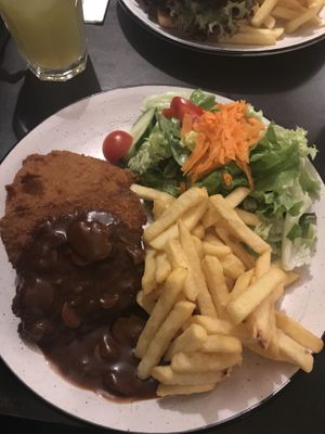 Lecker  at SIGGIS v/gan dine & co. in Munich