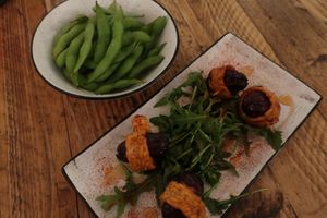 Edamame und Cuddly (Datteln im Tepehmantel) at SIGGIS v/gan dine & co. in Munich