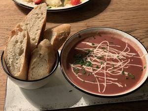 Pink Namaste, eine köstliche Suppe at SIGGIS v/gan dine & co. in Munich