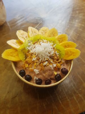 Blueberry smoothiebowl at SHAKA - Bohol in Panglao