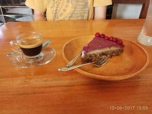 vegan cheesecake at SHAKA - Bohol in Panglao