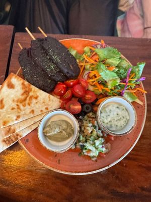 Zorba's Plate (war so lecker mit dem Mushroom Kebab , hätte mich gerne reingelegt) at SHAKA - Bohol in Panglao