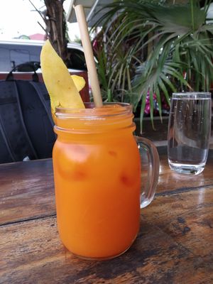 Batido de mango at SHAKA - Bohol in Panglao