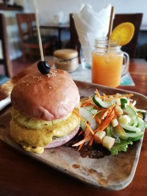 SLOPPY JOSE at SHAKA - Bohol in Panglao