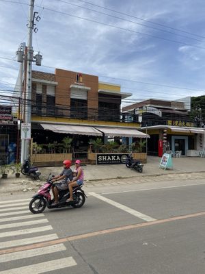 They changed location. It’s on the other side of the road. Opposite to Diving King Dive Resort at SHAKA - Bohol in Panglao