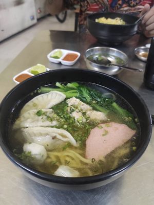 Dumpling soup at Kuaile Vegetarian Food in Phnom Penh