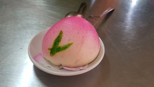 Mung bean bun at Kuaile Vegetarian Food in Phnom Penh