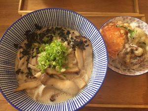 Ninniku-Udon und Tendon at Nobiko in Cologne