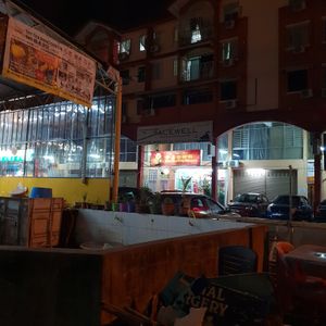 shop at Rasini's Vegetarian Kitchen - Restaurant 1998 in Penang