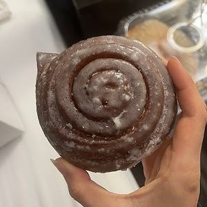 UFO (cinnamon roll) at Valkyrie Doughnuts in Orlando