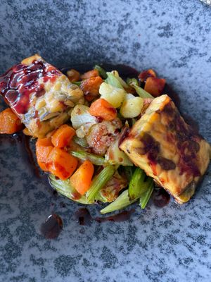 Glazed tempeh at Blu in Locarno
