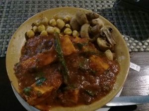Buddha Bowl (spinach, tofu, green beans, chickpeas, grilled mashrooms, on rice/mashed potatoes ) at Bodhi Greens in Dharamshala