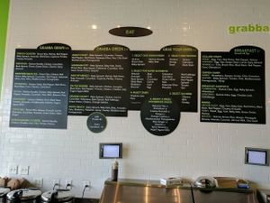 bowls and salads at grabbagreen in Killeen