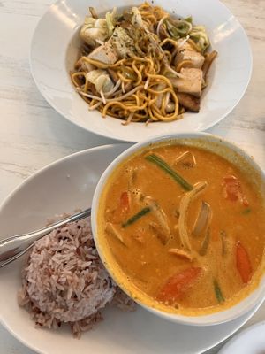 Chow mein and yellow curryy  at Grains  in San Diego