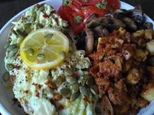 Full breakfast at The Longhouse Cafe in Brighton