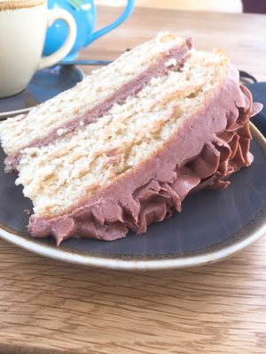 Vegan chocolate and banana cake at Blend in Nottingham