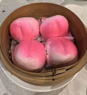 Peach buns 🍑 🍑 🍑 🍑   at Vegie Bowl in Springvale