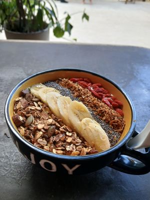 Green power smoothie bowl at Happiness in El Nido