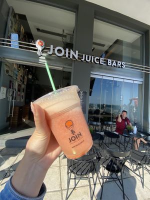 Strawberry juice at JOIN Juice Bars - Paleon Patron Germanou in Thessaloniki