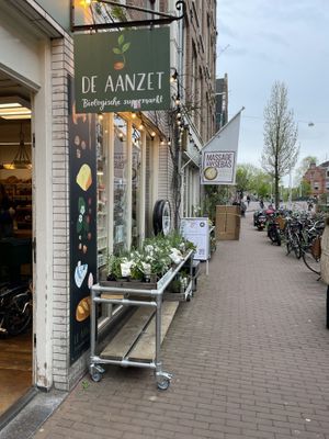 Outside   at De Aanzet in Amsterdam