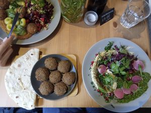 Talerz bliskowschodni at Zjadliwości in Lodz