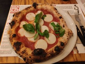 Margherita Vegana at Antica Pizzeria Nennillo in Cologne