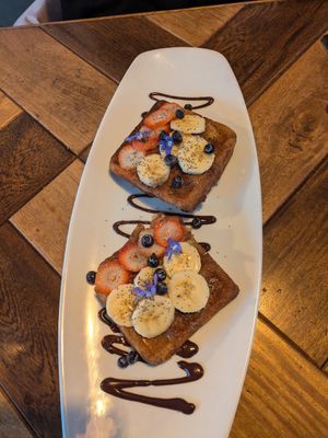 Waffles at De/Raiz Cocina Café - Calle 65 in Bogota