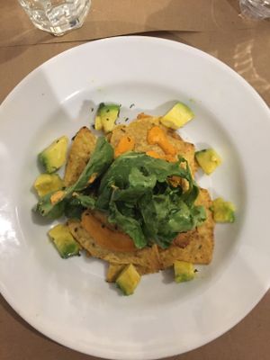 nachos  at De/Raiz Cocina Café - Calle 65 in Bogota