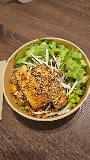 Power Bowl mit Tofu at Joyce in Reutte