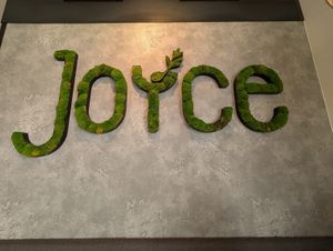 Moos-Schrift at Joyce in Reutte