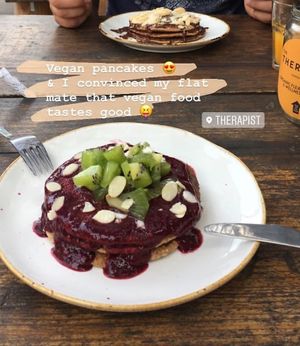 Vegan pancakes at The Therapist - LxFactory in Lisbon