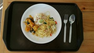 2 dishes + rice (฿40) at Vegetarian Food Ratsamitham Foundation in Chiang Mai