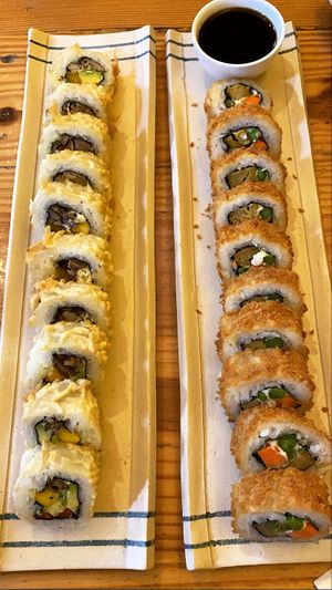 Golden Roller y verde  at Helecho in Medellin