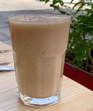Mixed fresh juice (🍉, papaya, 🍐) at The Chickpea in Crete