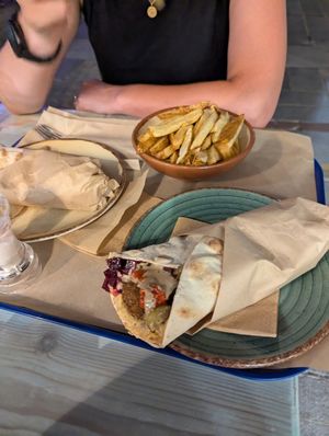 11.30pm order 👌🏻🔥 at The Chickpea in Crete