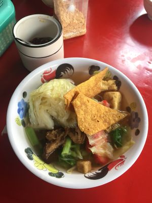 another day another bowl of noodle soup at Pan Road - Vegan Food Cart in Bangkok